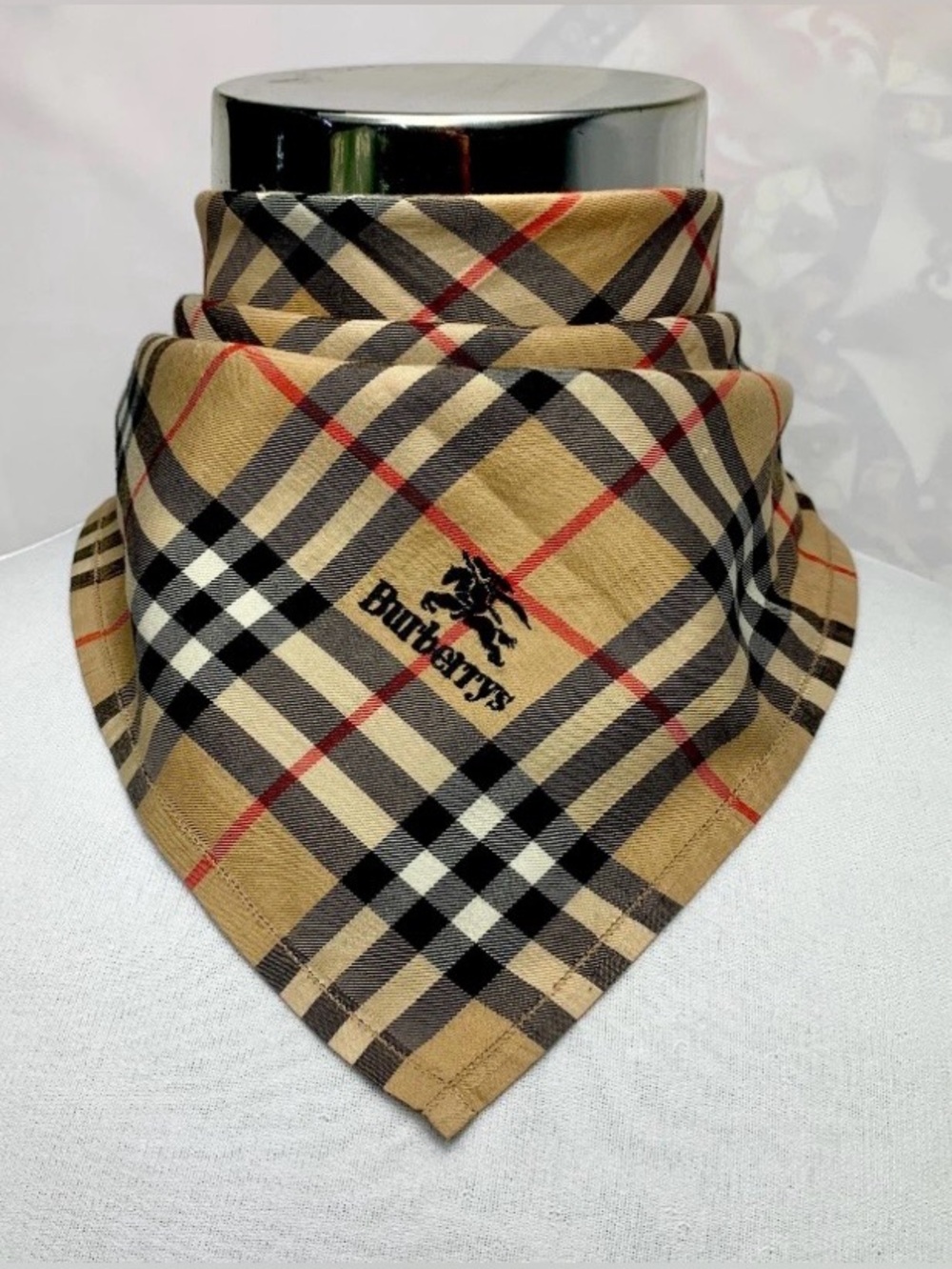 Burberry Men Beige Nova Check Handkerchief